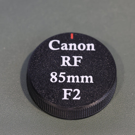 Canon RF | 85mm F2 | Back Lens Cap